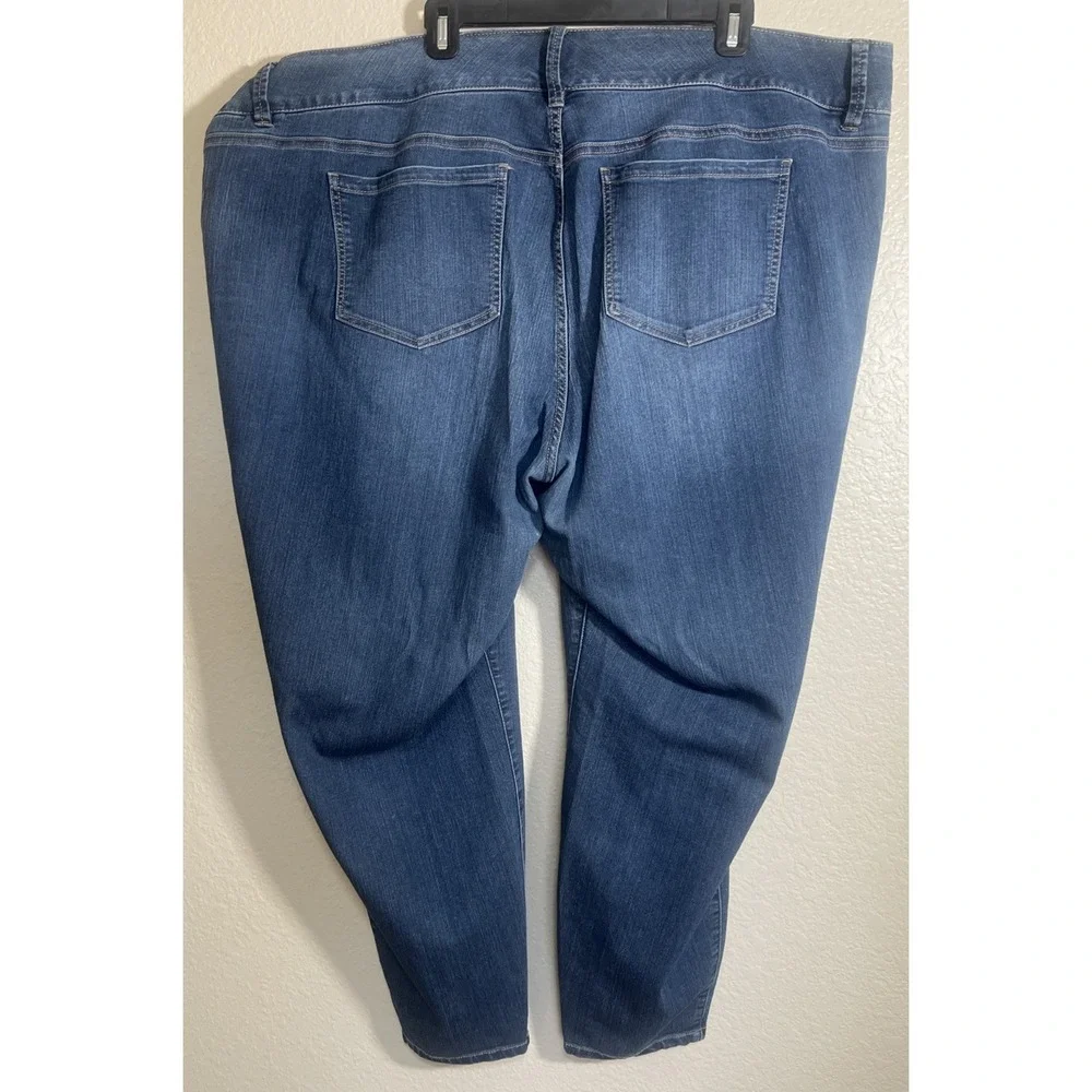 Torrid Womens Bombshell Wide Leg Super Soft Jeans Size 28R Dark Wash - Picture 3 of 9